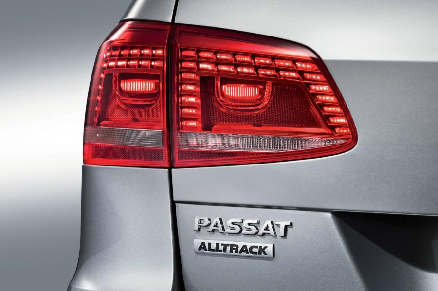  Volkswagen Passat Alltrack 2011 года  (фото 7 из 13)
